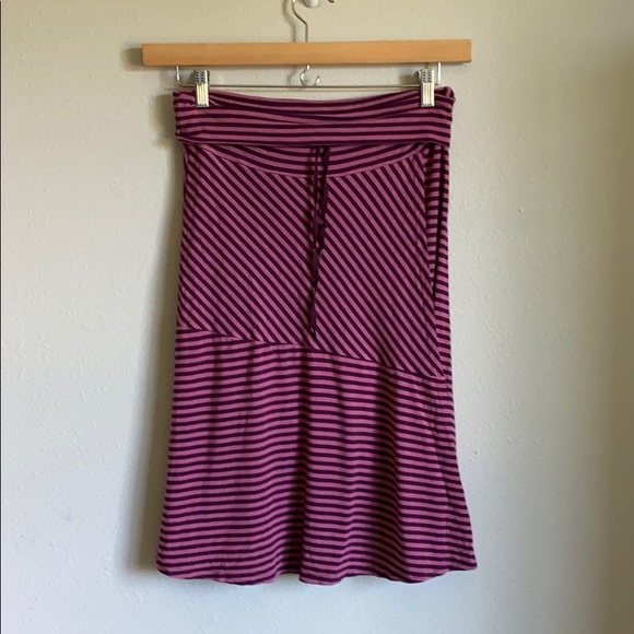 Athleta Dresses & Skirts - Athleta faux wrap style skirt